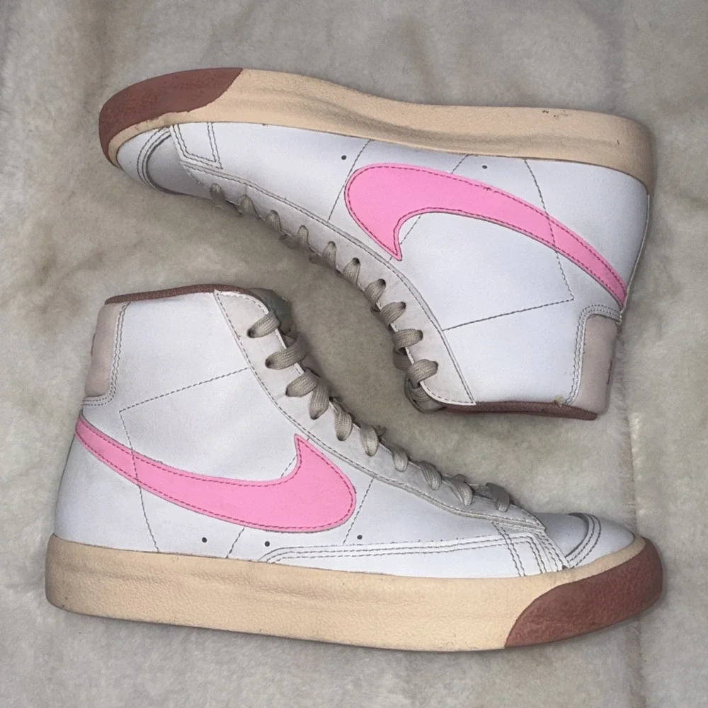 Nike Classic Blazer Mid 77 GS White Pink Guava Ice - Size 7Y or 8.5 Women's